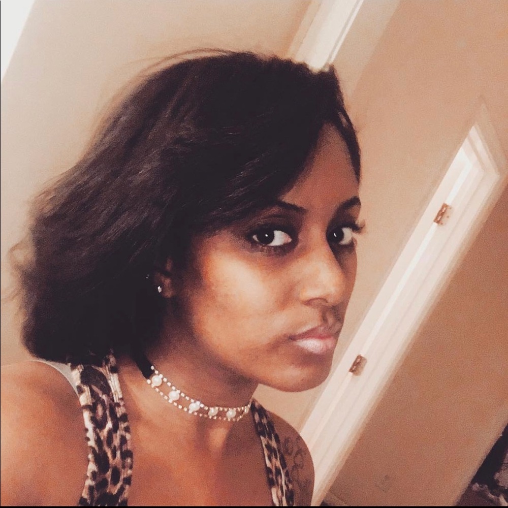 Meet your Posher, Charisse